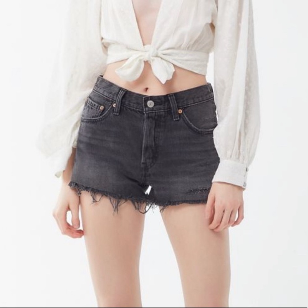 Levis 501 mid rise denim shorts